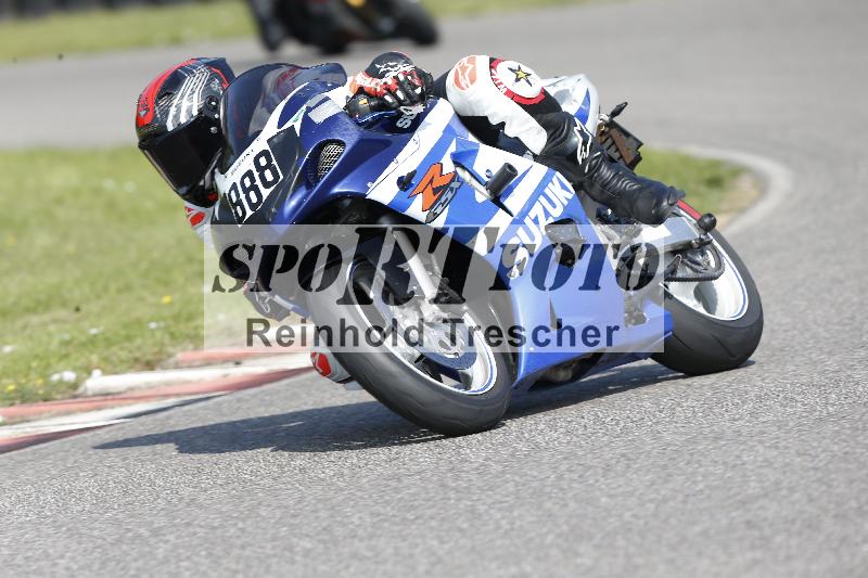 /45 10.08.2025 Plüss Moto Sport ADR/Freies Fahren/888